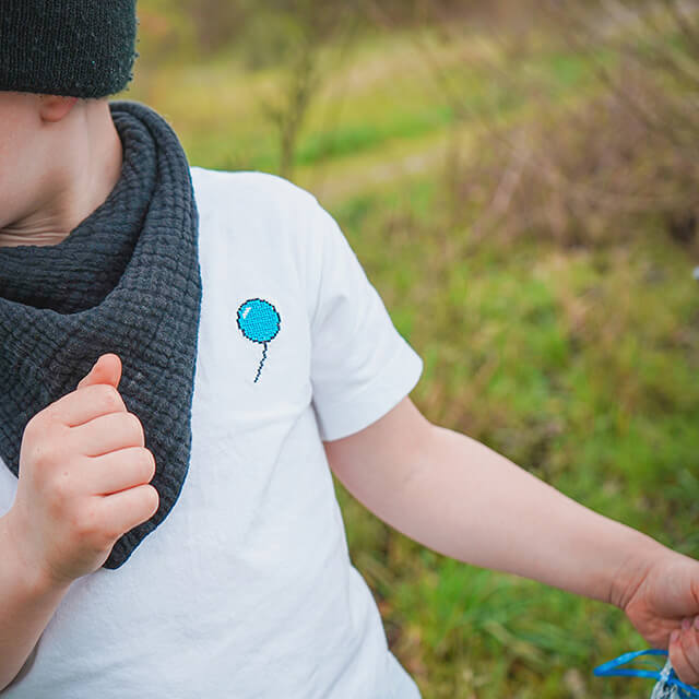 Motiv: Ballon (blau), Kinder / T-Shirt, Kurzarm, grün, 116/122